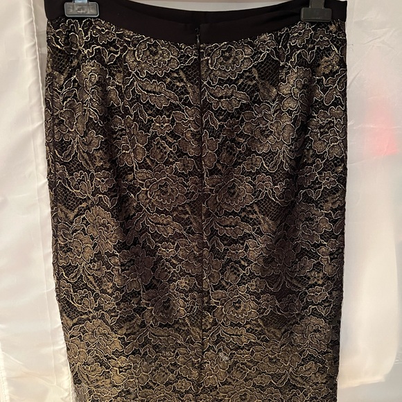 Lacey evening skirt. - Picture 2 of 3